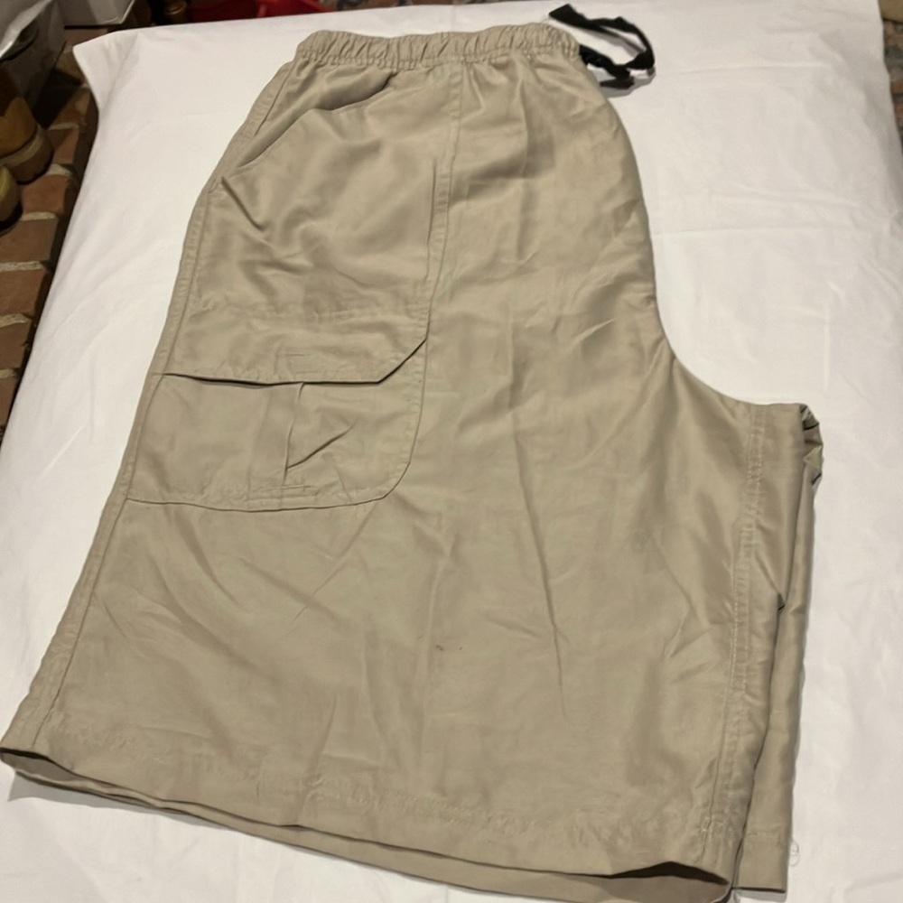 EUC Sz XL Wilson khaki swim cargo shorts - Picture 2 of 9